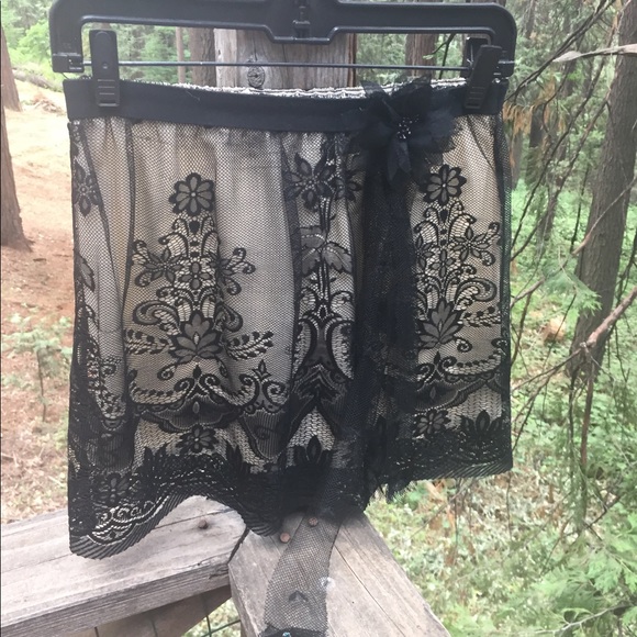 Kreativekristen original upcycled black sheer  lace flowy mini  skirt HP 24 - Picture 5 of 10